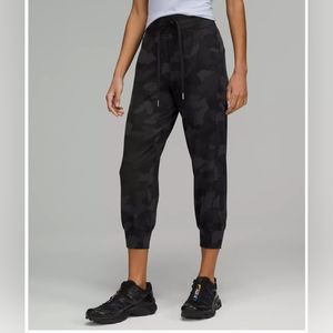 Lululemon Ready to Rulu High-Rise Cropped Jogger